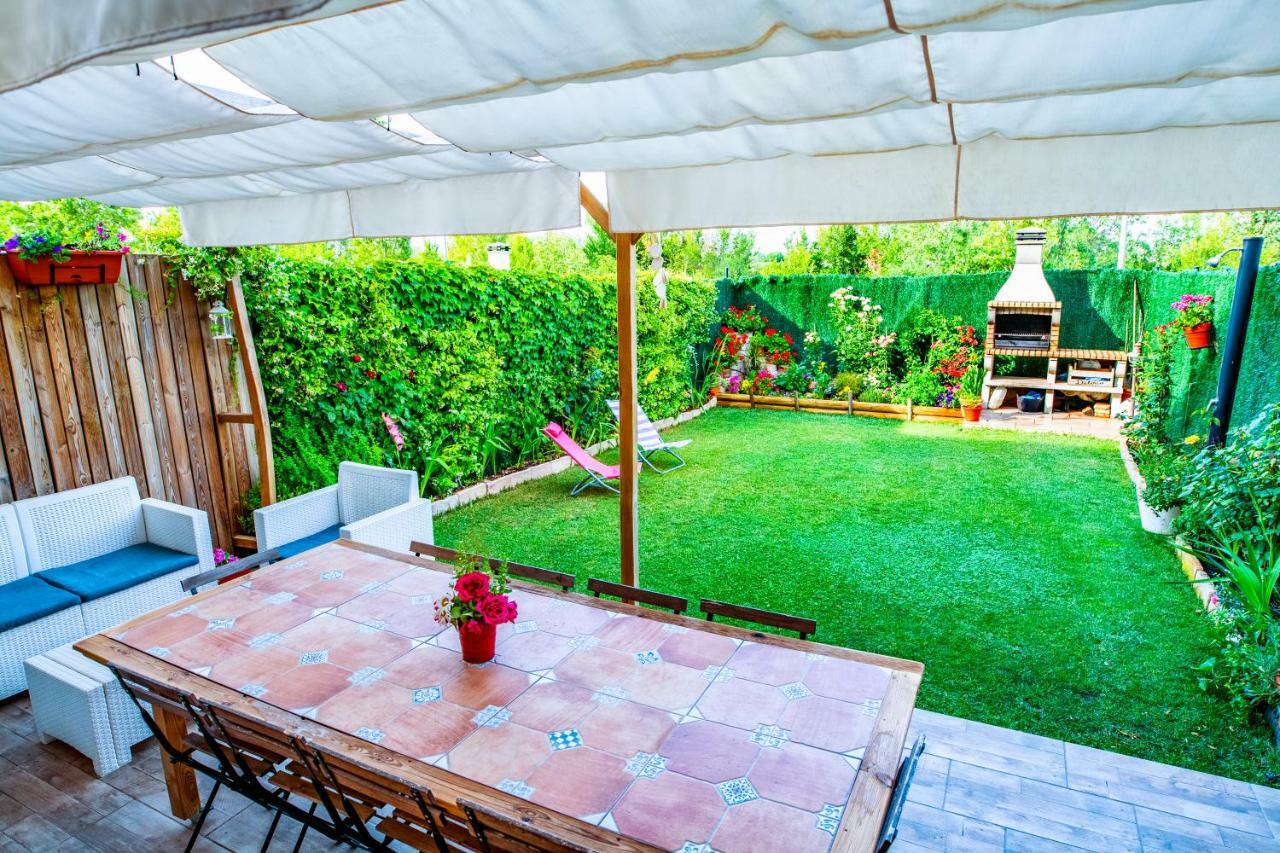 Casarosaenea Villa Olite Dış mekan fotoğraf